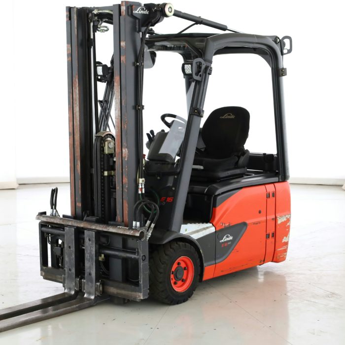 chariot électrique d'occasion 3 roues Linde E-16-02 (386) 1600kg