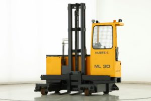 chariot lateral tris directionnel d'occasion Hubtex ML-30 3000kg 