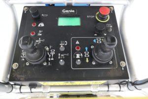 nacelle articulée d'occasion Genie Z-33-18 hauteur de travail 12M