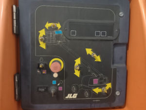 nacelle télescopique diesel d'occasion JLG 400S hauteur 15M