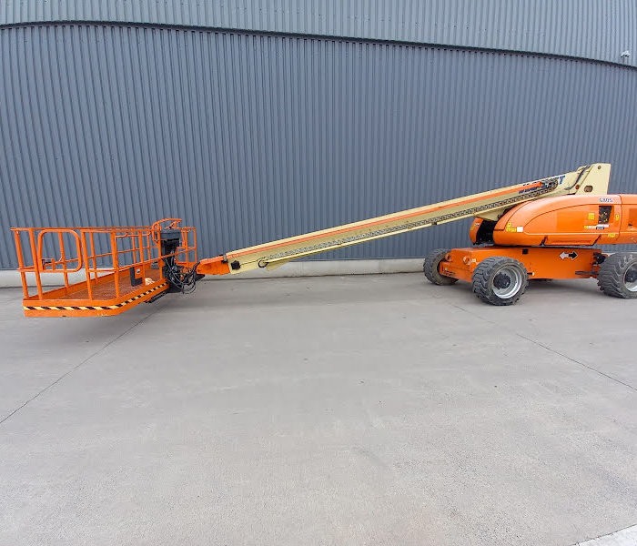 nacelle télescopique diesel d'occasion JLG 680S hauteur de travail 22M