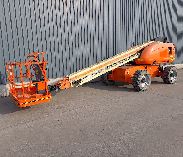 nacelle télescopique diesel d'occasion JLG 600S hauteur de travail 20M