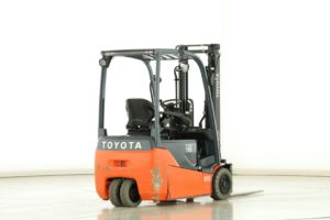 chariot électrique d'occasion Toyota 8-FBE-16-T 1600KG Mat duplex 3300MM