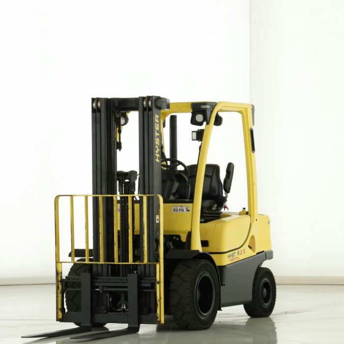 chariot diesel d'occasion Hyster H-2.5-FT mat triplex hauteur 4910mm