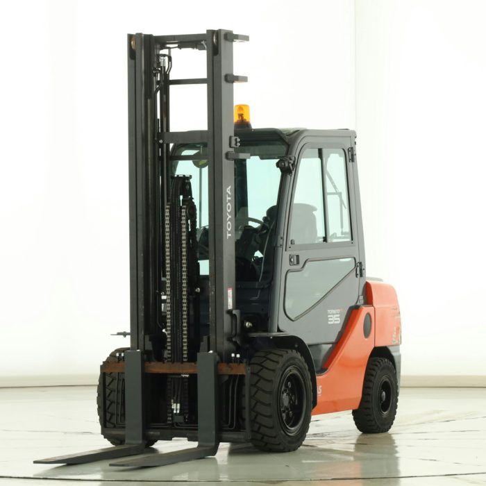 chariot d'occasion gaz Toyota capacité 3500kg Mat duplex 4000mm